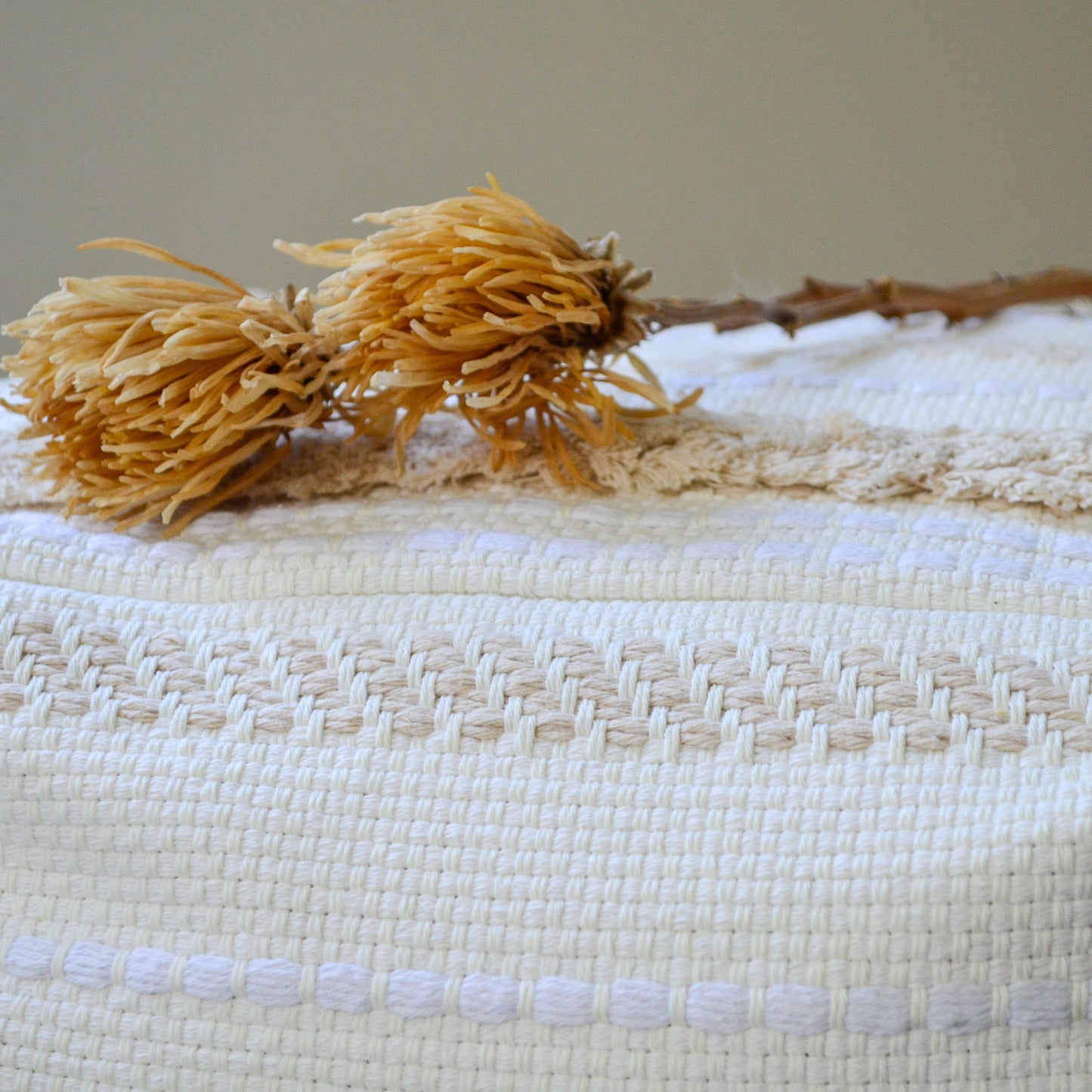 Pouf / Puff Cubo Alto Con Flecos Marroquí