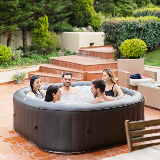 ¿Cuánto consume un jacuzzi exterior?