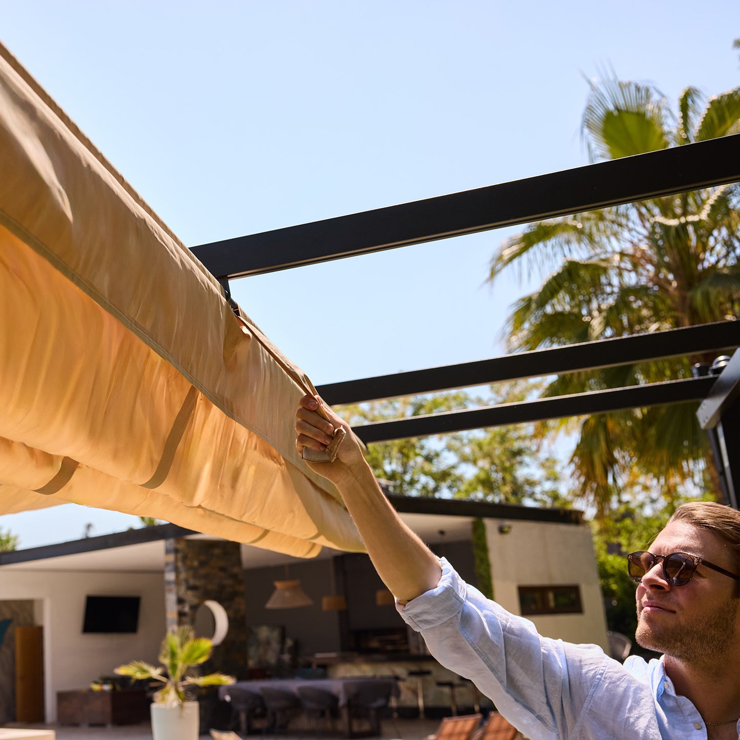 Pérgola Retráctil Shelter XL 4x3 mts