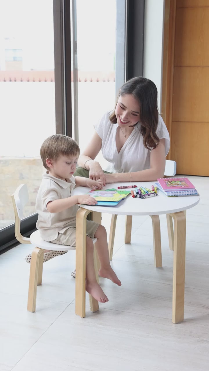Juego de Mesa y Sillas para Niños Sitte