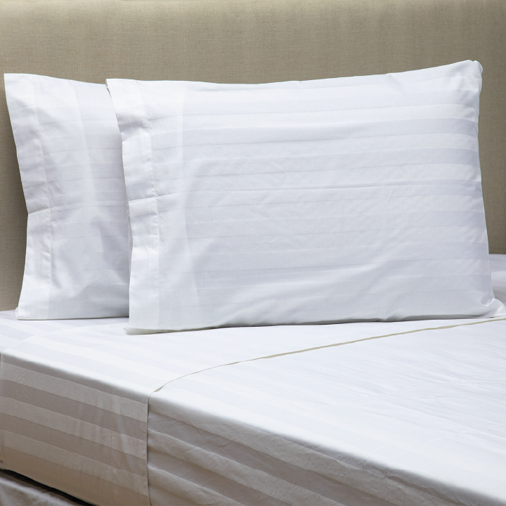 Juego de Sábanas Blancas Rayas Queen 600 Hilos